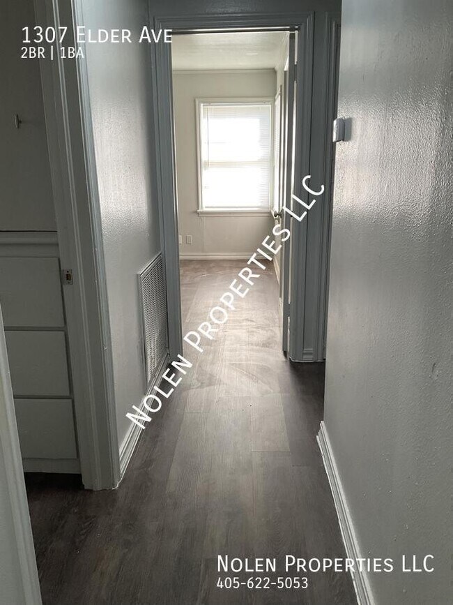 Building Photo - 1307 Elder Ave