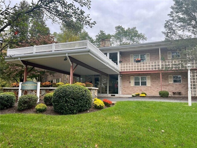Primary Photo - 2033 Mendon Rd