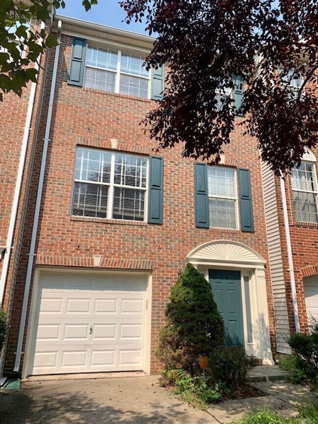 Building Photo - 18122 Truffle Ln