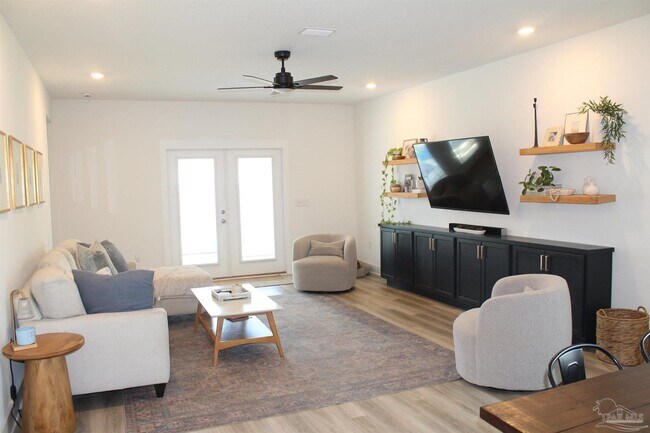 Building Photo - 5709 Friesian Dr