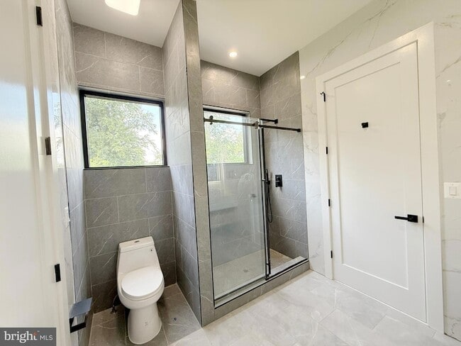 Building Photo - 8908 Mohawk Ln