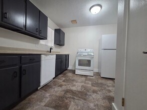 Building Photo - 2438 S 10th St