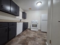 Building Photo - 2438 S 10th St