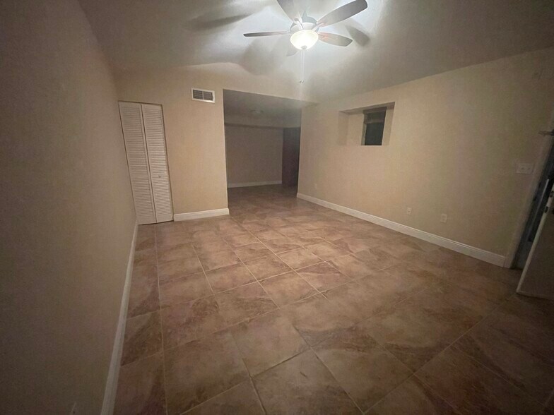 Building Photo - 10440 SW 156th Ct