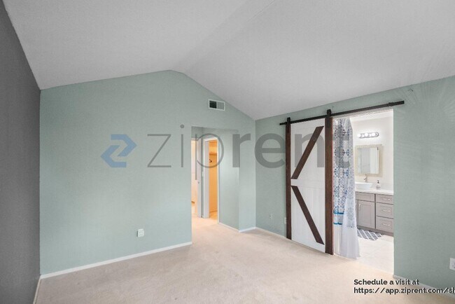 Building Photo - 7898 Gate Way