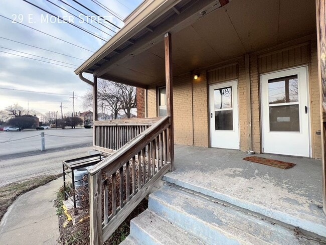 Building Photo - 29 E Moler St