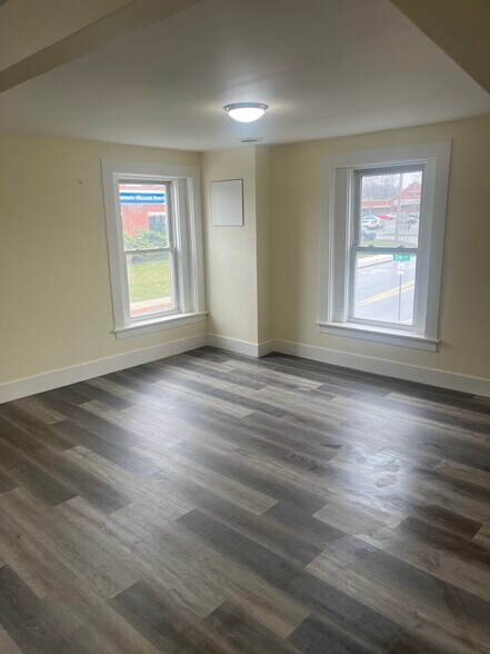 Living Room - 697-1 Islington St