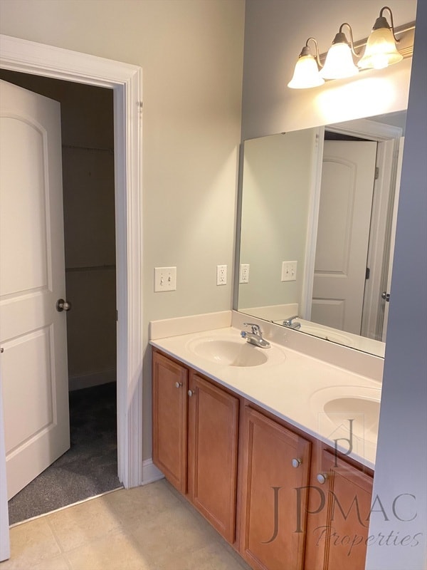 Building Photo - 364 Easterlin Way