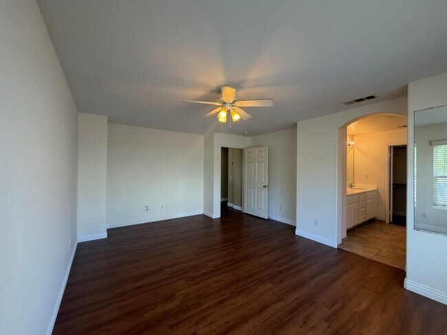 Building Photo - 1683 Falcon Peak St