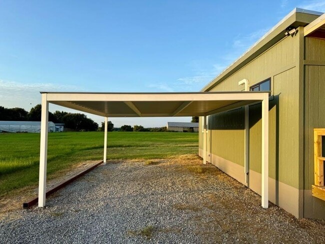 Building Photo - 671 Co Rd 3386
