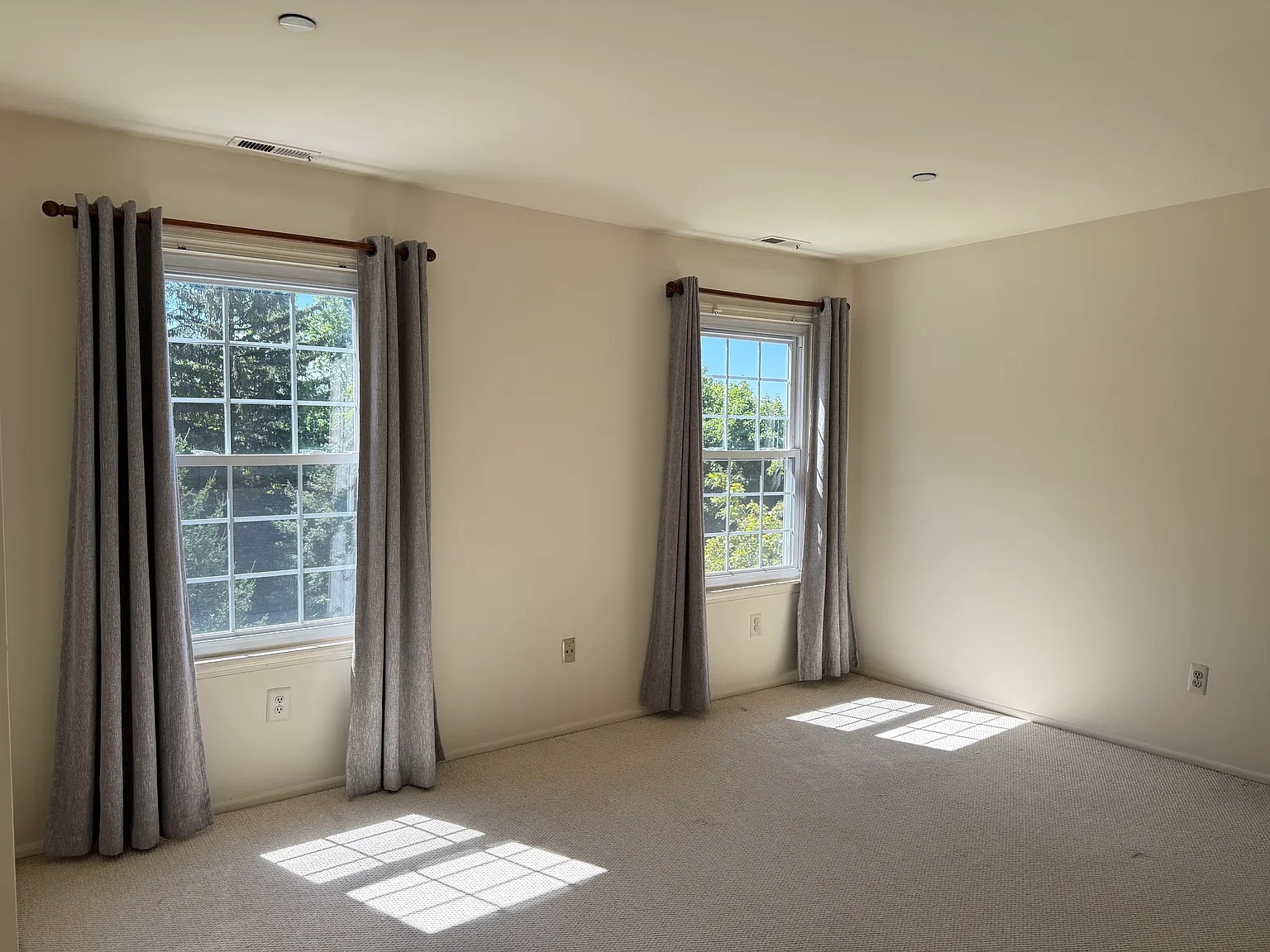 Building Photo - 89 Fox Run Dr