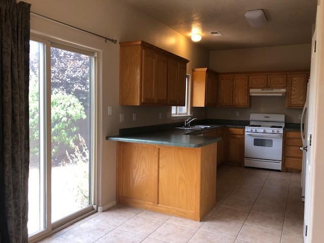 Building Photo - 639 Granite Point Tr SE