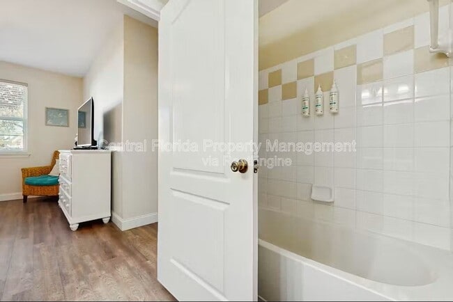 Building Photo - 5002 Mangrove Aly