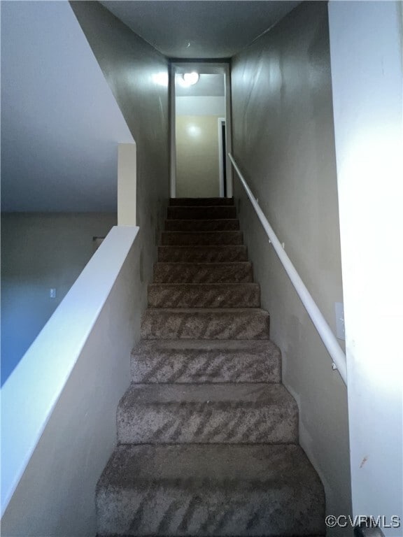 Building Photo - 3505 Colonnade Dr