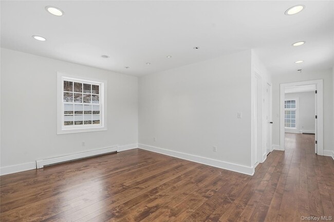 Building Photo - 492 Mooney Hill Rd