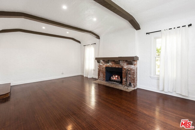 Building Photo - 6620 W 6th St