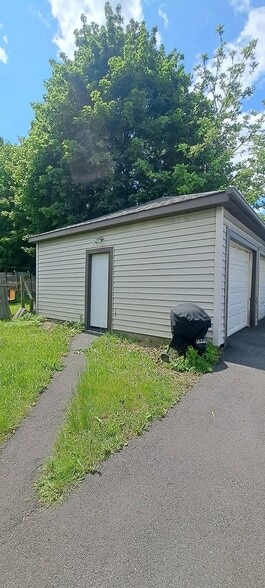 Building Photo - 1 Lindberg Dr