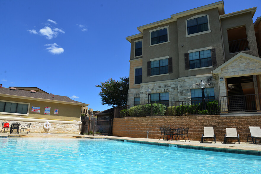 Primary Photo - Stonehouse Apartment Homes