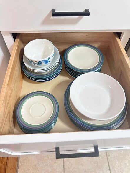 Building Photo - 1526 Edwards St