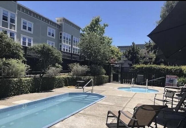 Building Photo - 2250 24th St