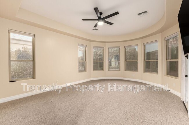 Building Photo - 1636 E Sattoo Way