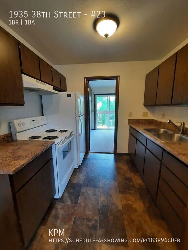 Building Photo - 1935 38th St