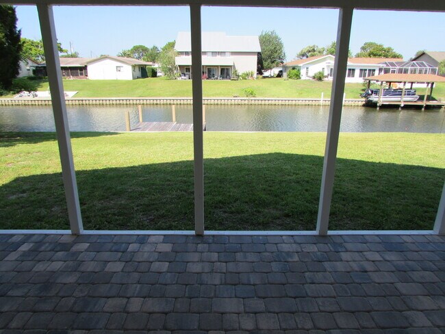 Building Photo - IntraCoastal Single Family Home