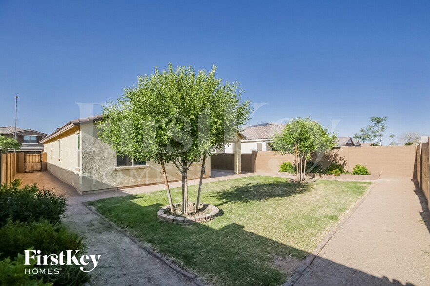 Building Photo - 44169 W Palo Aliso Way