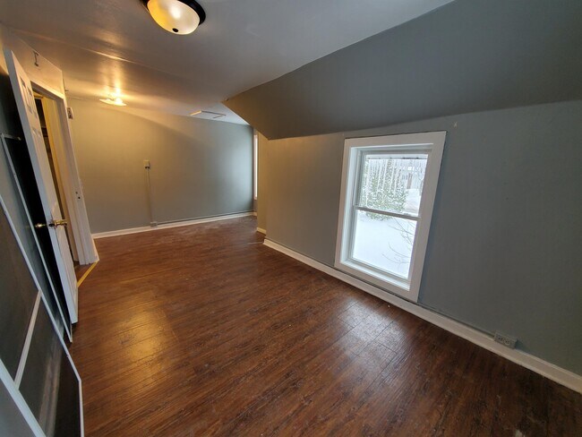 Building Photo - 5346 Eagle St