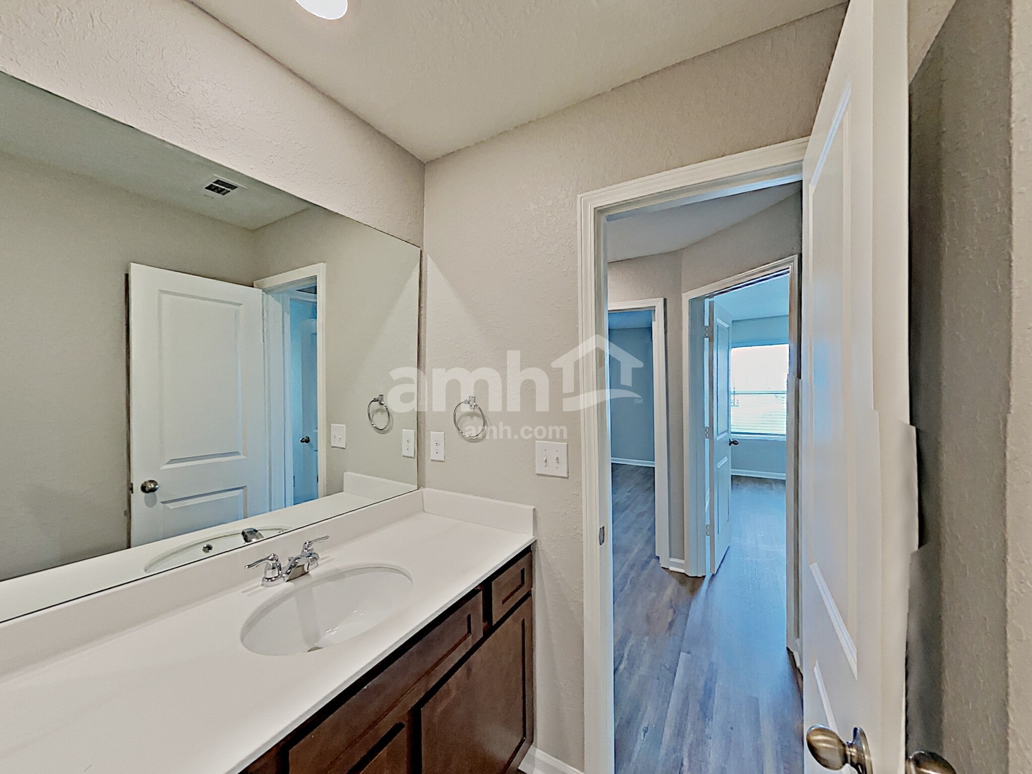 Building Photo - 4904 Bridle Path