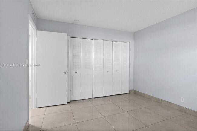 Building Photo - 4100 N 58th Ave