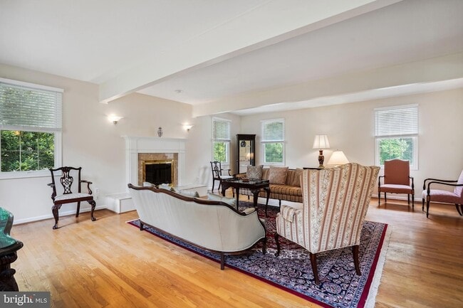 Building Photo - 9708 Locust Hill Dr