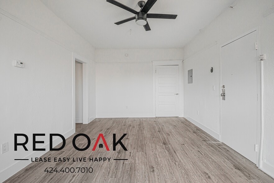 Building Photo - 2255 W 14th St