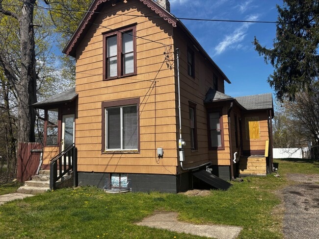 Primary Photo - 26 Annapolis Ave