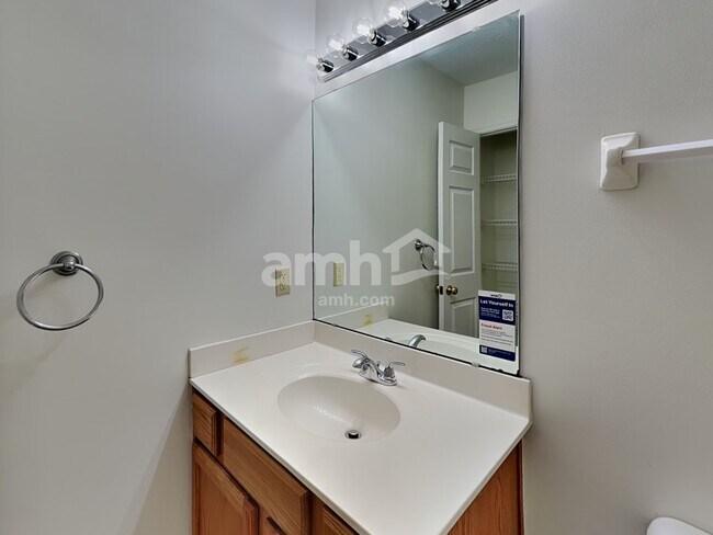 Building Photo - 4243 Muscovy Ln