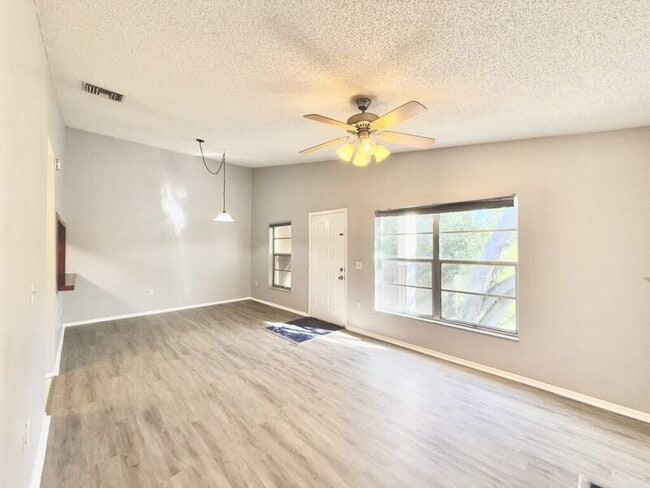 Building Photo - 3455 Countryside Blvd