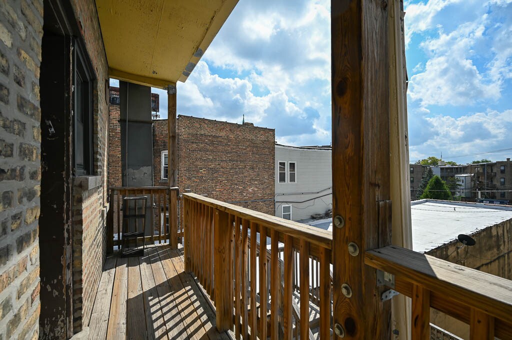 Building Photo - 2638 N Milwaukee Ave