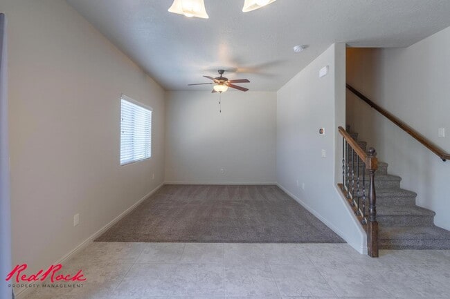 Building Photo - Charming 3 bedroom Townhome. 2 Community Pools!