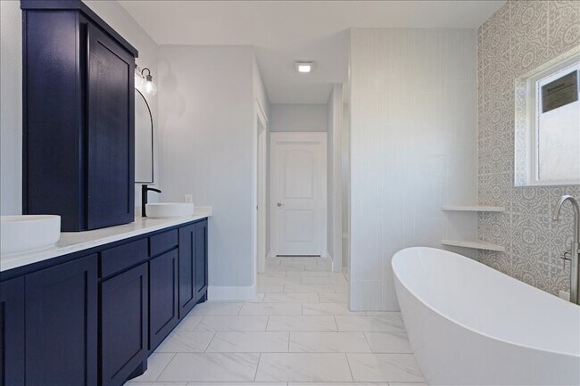 Building Photo - 2355 Co Rd 376