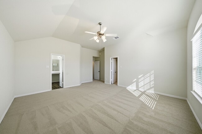 Building Photo - 32942 Silver Mdw Wy