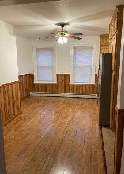 Building Photo - 39 7th St