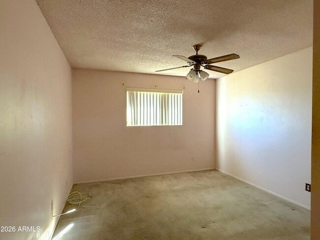 Building Photo - 314 E Malibu Dr