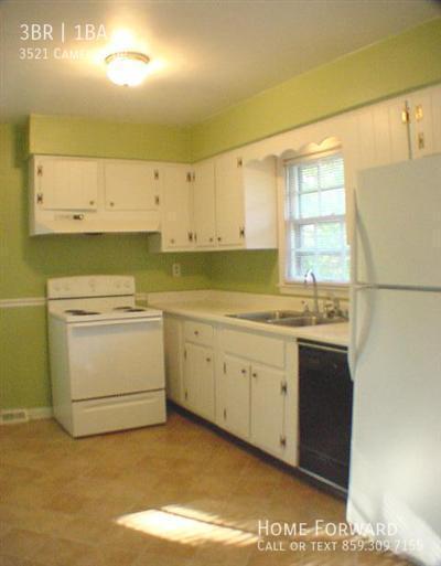 Building Photo - 3521 Camelot Dr