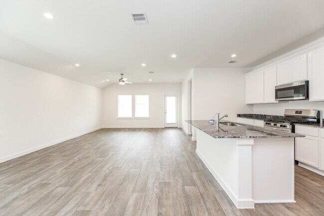Building Photo - 1711 Porto Rosso Dr