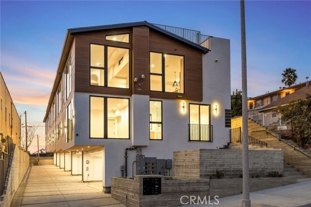 Building Photo - 953 Everett St