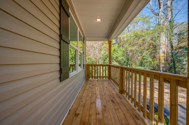 Building Photo - 143 Luckado St