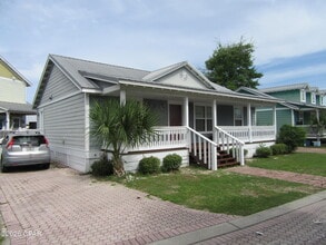 Building Photo - 315 Gabrielle Ln