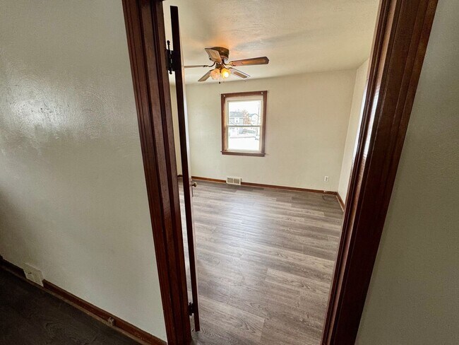 Building Photo - 3 Bedroom 2 Bath in Natrona Heights, PA!