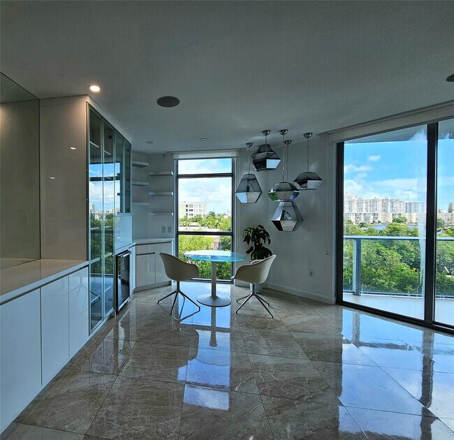 Building Photo - 17301 Biscayne Blvd