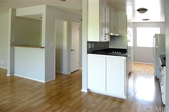 Building Photo - 811 6th St